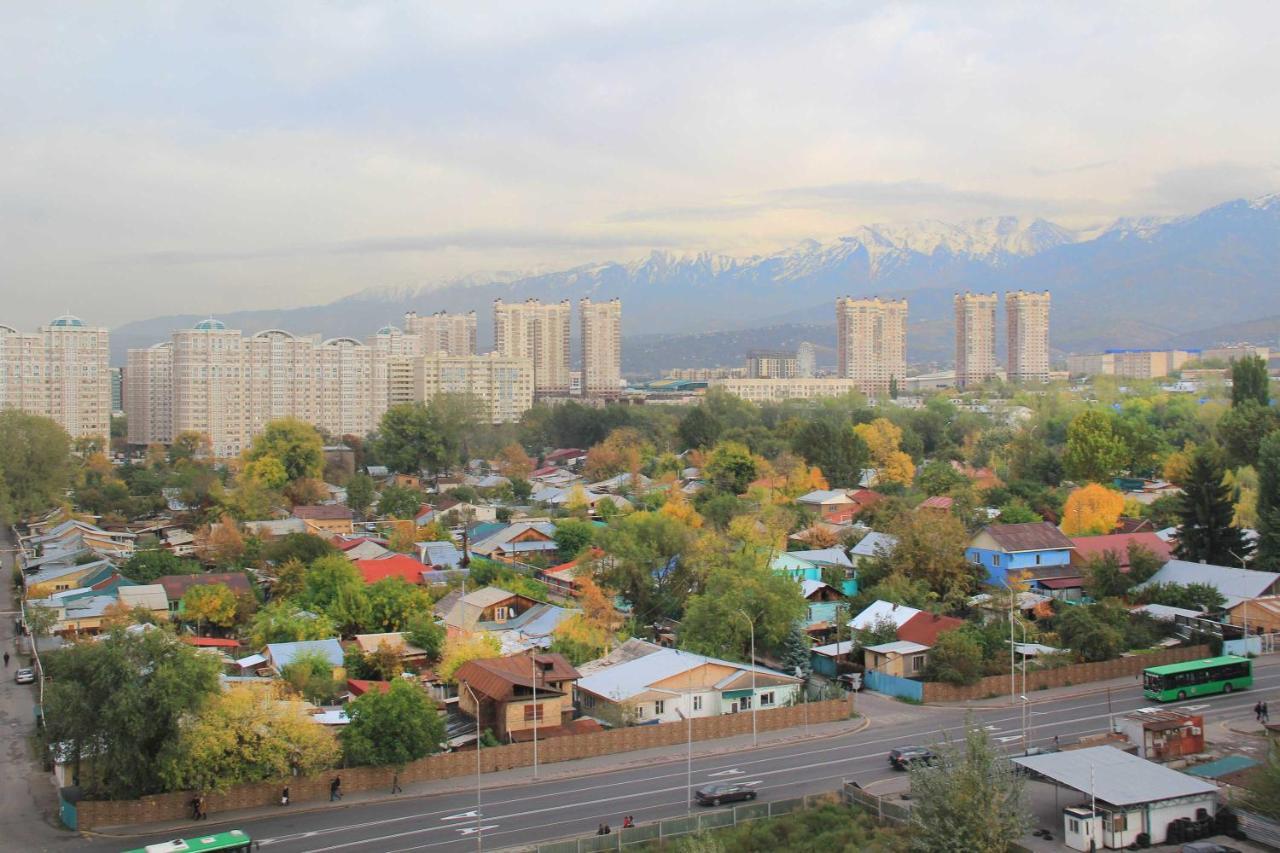 Razmestim В Жк Дуэт Almaty Bagian luar foto