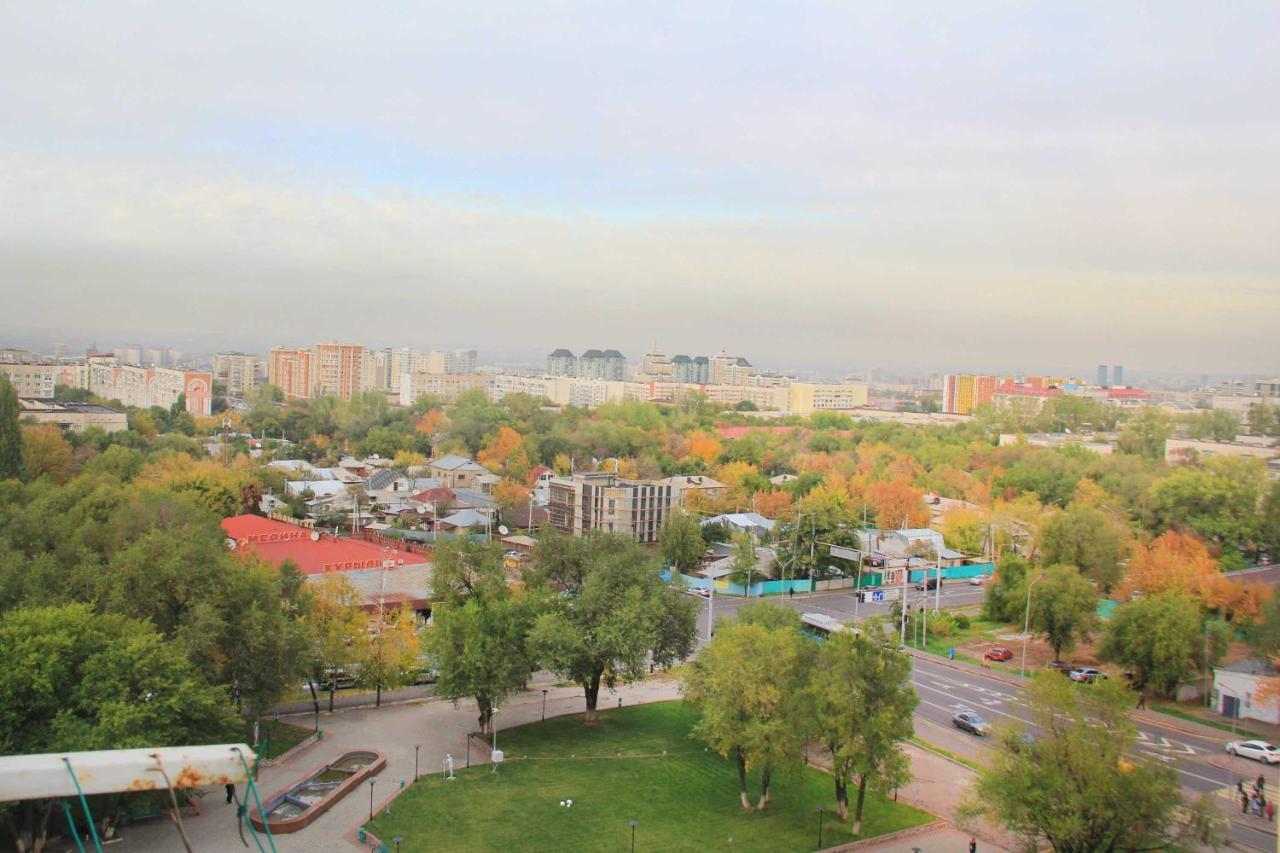 Razmestim В Жк Дуэт Almaty Bagian luar foto